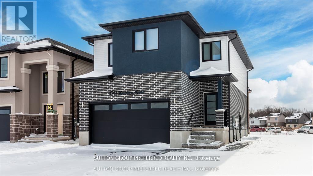 1041 Karenana Road, London South, Ontario  N6M 0K2 - Photo 2 - X12946540