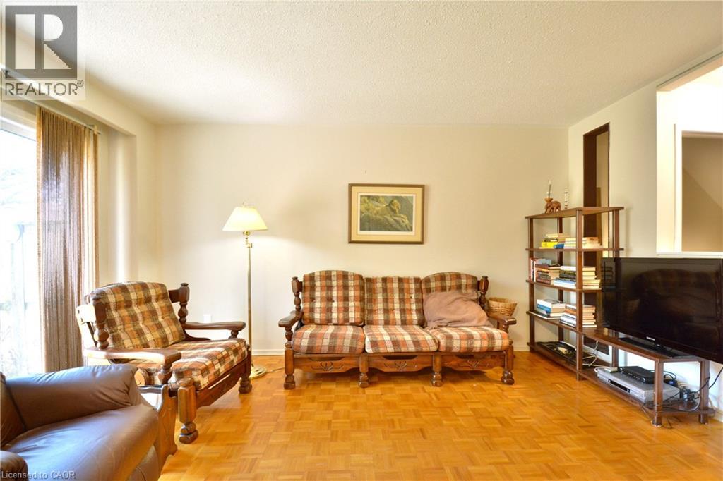 562 Forestwood Crescent, Burlington, Ontario  L7L 4K3 - Photo 8 - 40813267