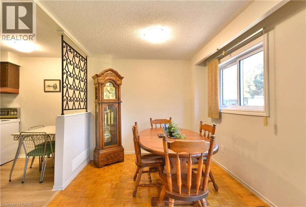 562 Forestwood Crescent, Burlington, Ontario  L7L 4K3 - Photo 9 - 40813267