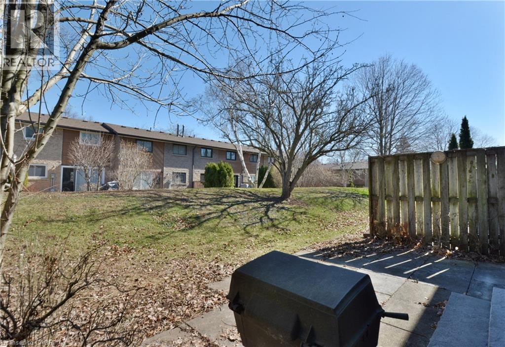 562 Forestwood Crescent, Burlington, Ontario  L7L 4K3 - Photo 24 - 40813267