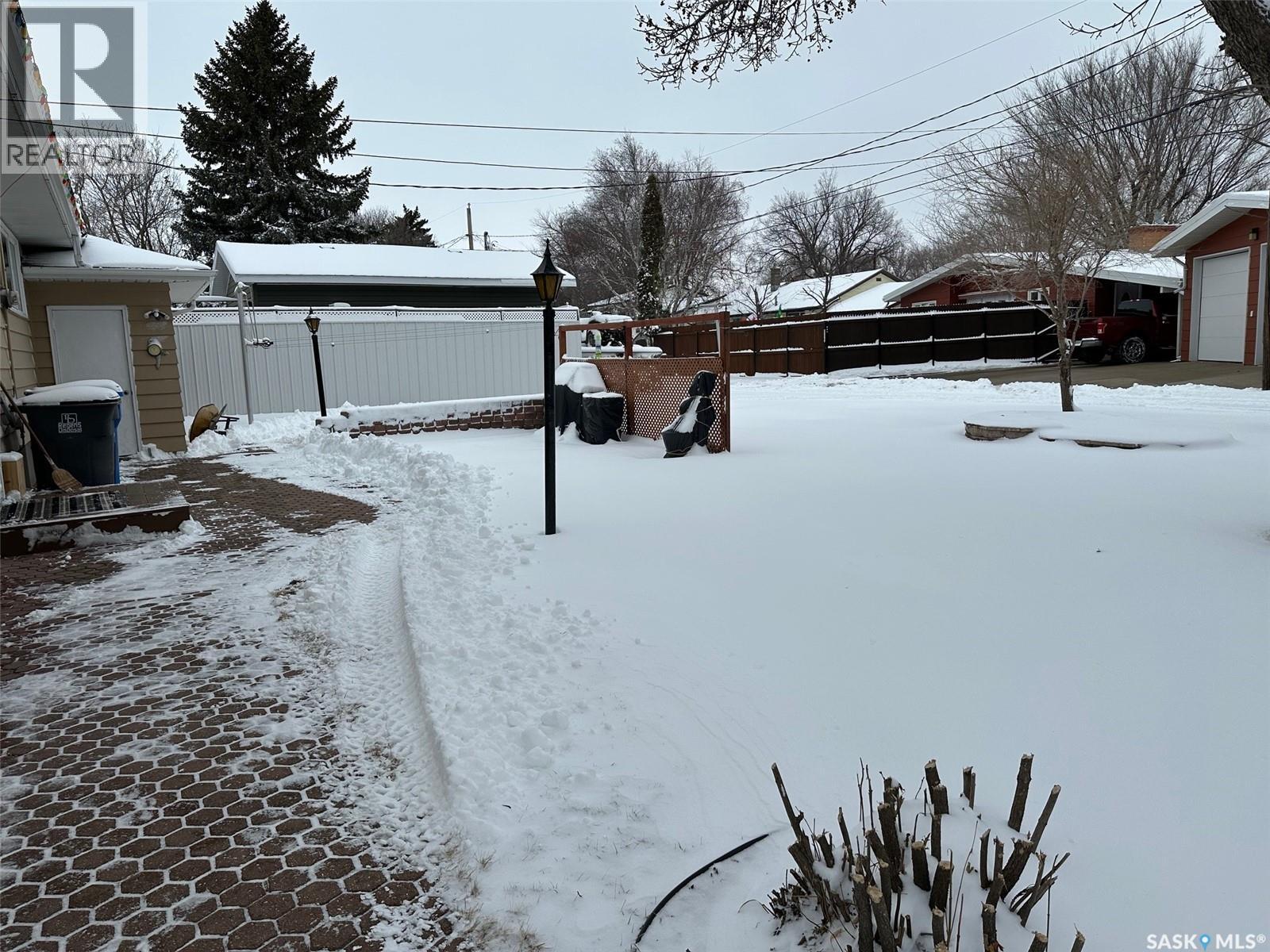 400 Gallaway Street, Estevan, Saskatchewan  S4A 0A9 - Photo 33 - SK031694