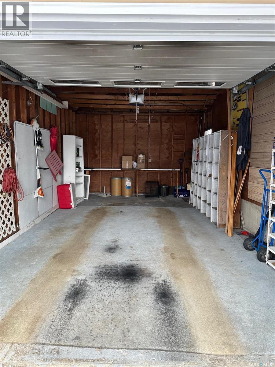 400 Gallaway Street, Estevan, Saskatchewan  S4A 0A9 - Photo 36 - SK031694