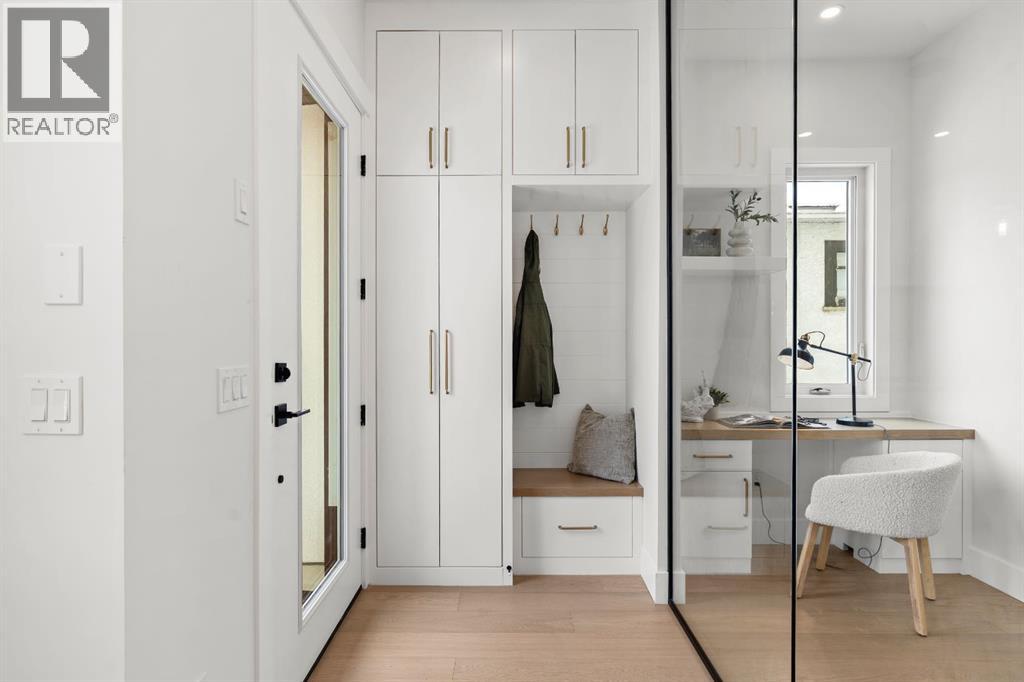 456 22 Avenue NW, Calgary, Alberta  T2M 1N3 - Photo 5 - A2291281