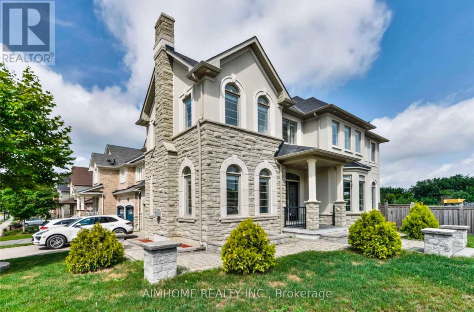 Lower - 707 Frank Hempen Court, Newmarket, Ontario  L3X 0G4 - Photo 2 - N12946444