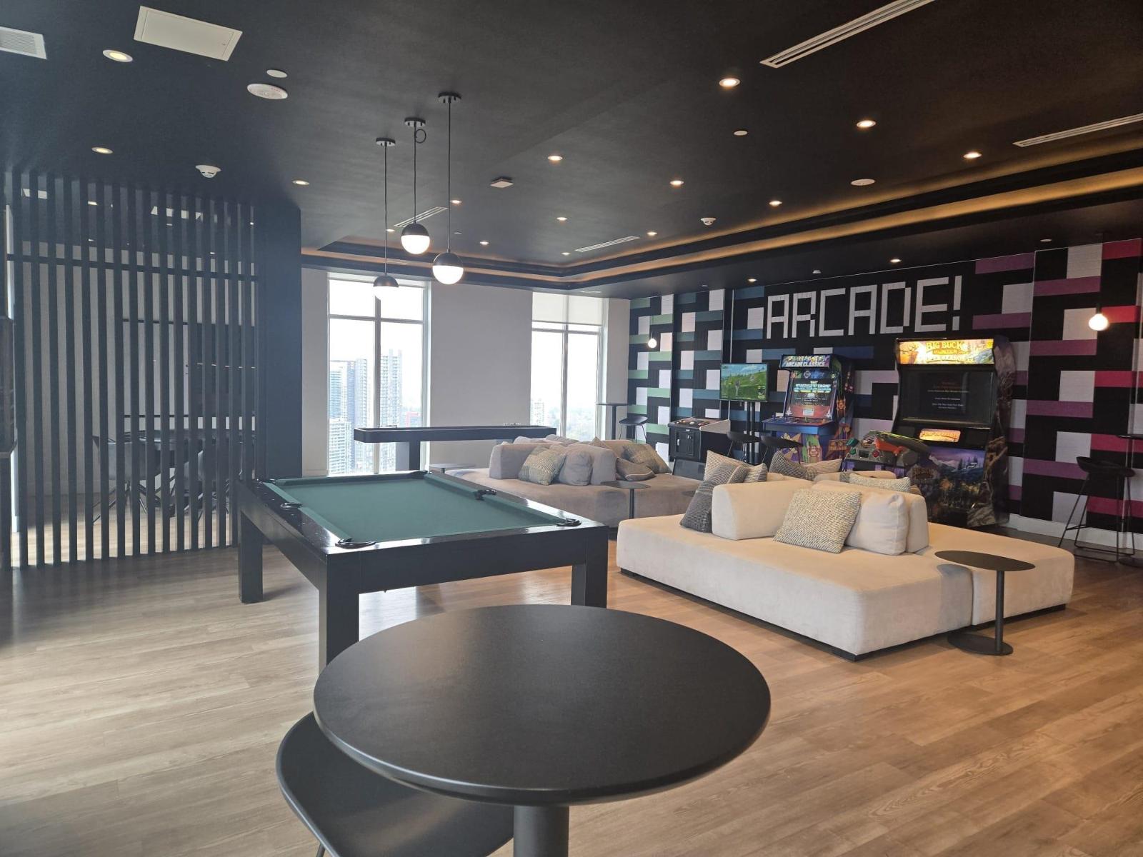 3105 13387 Old Yale Road, Surrey, British Columbia  V3T 0V6 - Photo 6 - R3105044