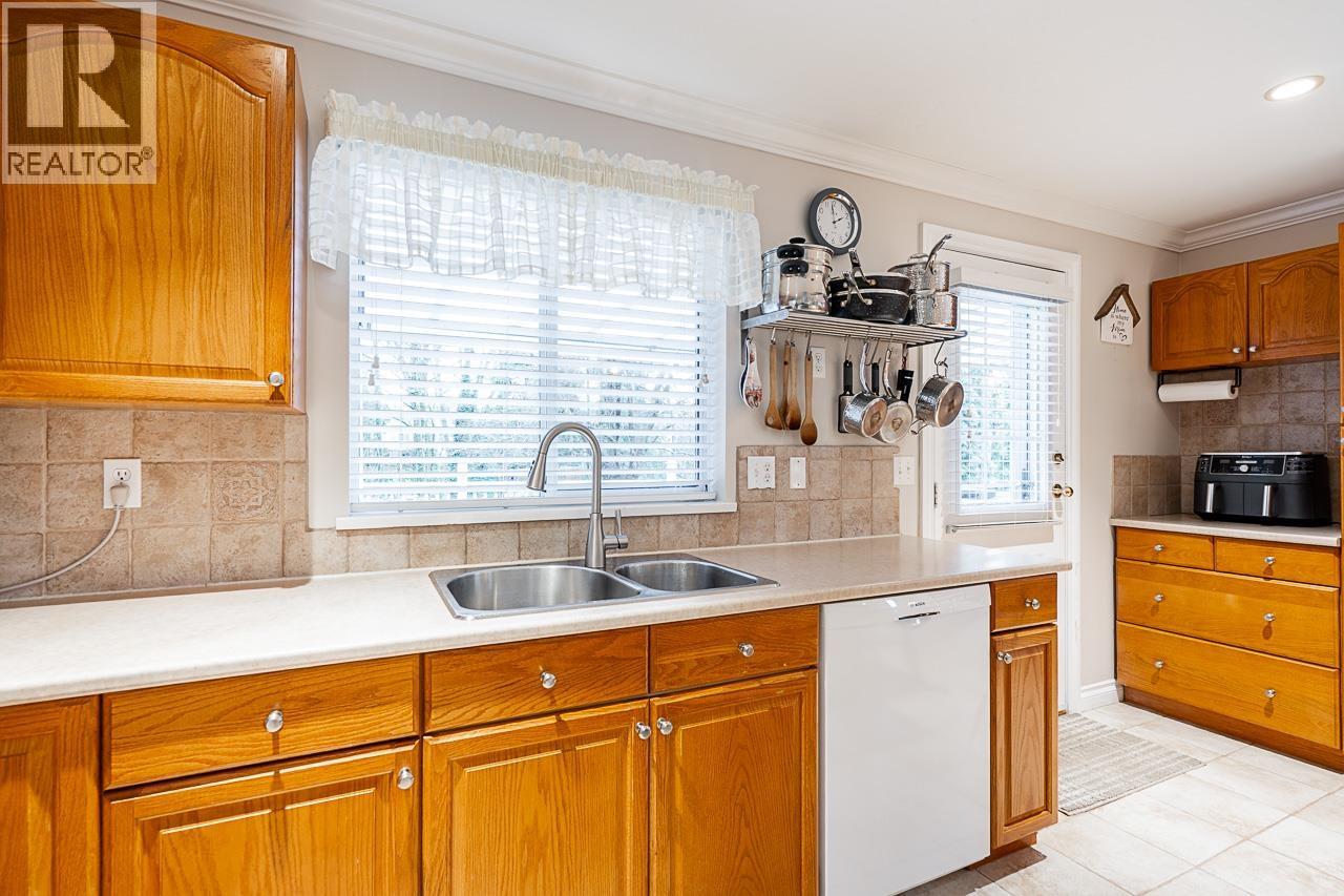 23368 124 Avenue, Maple Ridge, British Columbia  V2X 4K4 - Photo 24 - R3105761