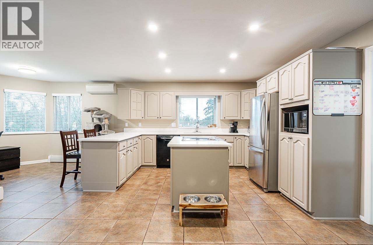 23368 124 Avenue, Maple Ridge, British Columbia  V2X 4K4 - Photo 10 - R3105761