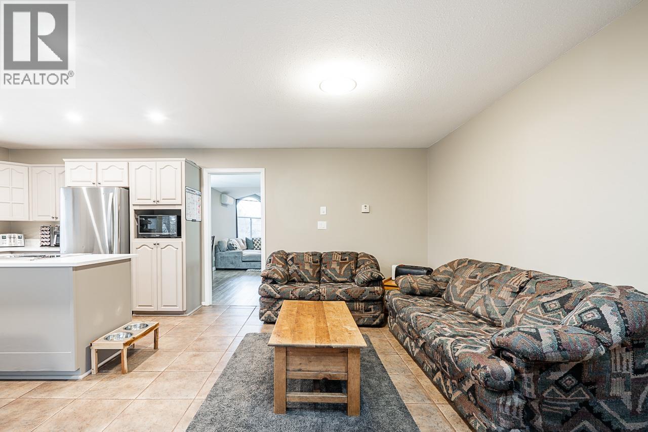 23368 124 Avenue, Maple Ridge, British Columbia  V2X 4K4 - Photo 9 - R3105761