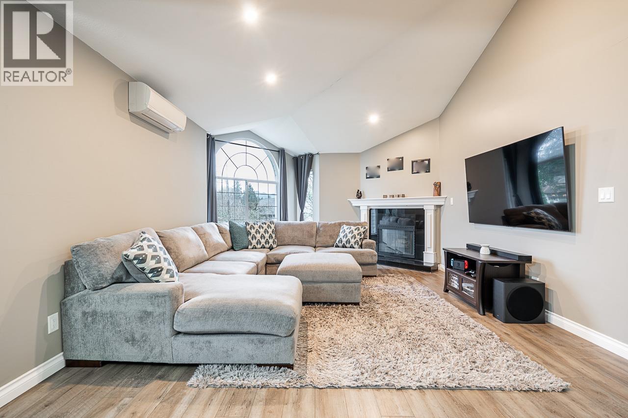 23368 124 Avenue, Maple Ridge, British Columbia  V2X 4K4 - Photo 6 - R3105761