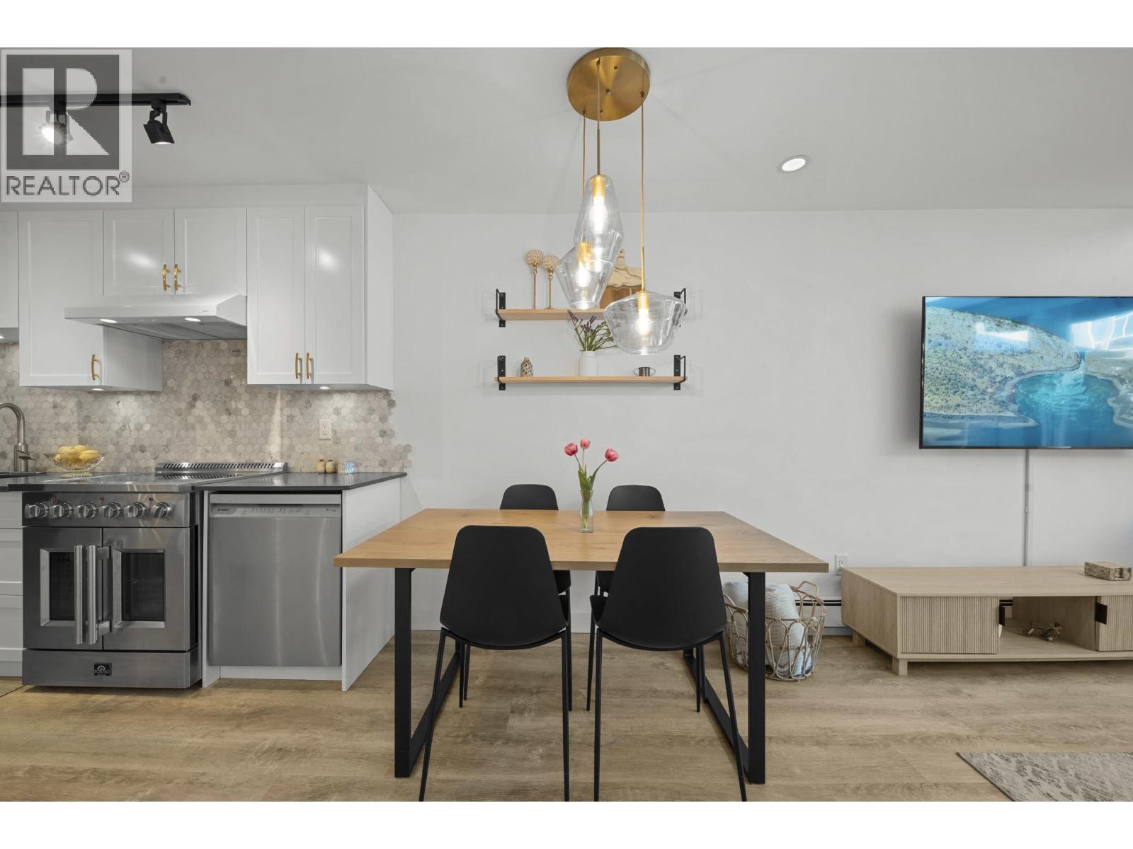 109 2125 York Avenue, Vancouver, British Columbia  V6K 1C4 - Photo 9 - R3105842