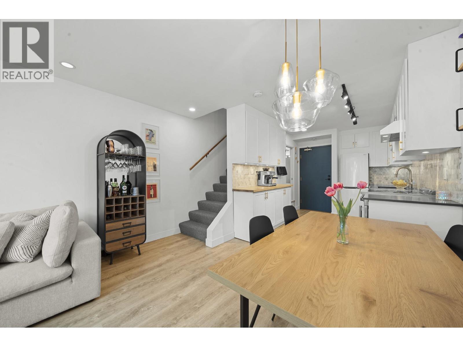 109 2125 York Avenue, Vancouver, British Columbia  V6K 1C4 - Photo 4 - R3105842