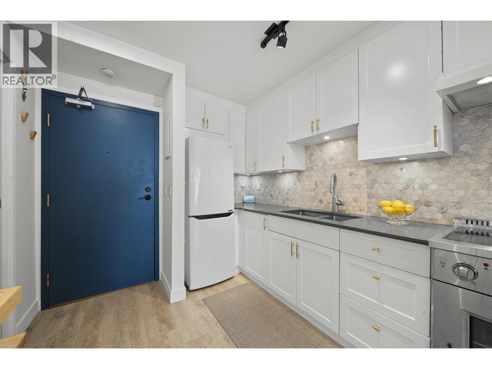 109 2125 York Avenue, Vancouver, British Columbia  V6K 1C4 - Photo 10 - R3105842