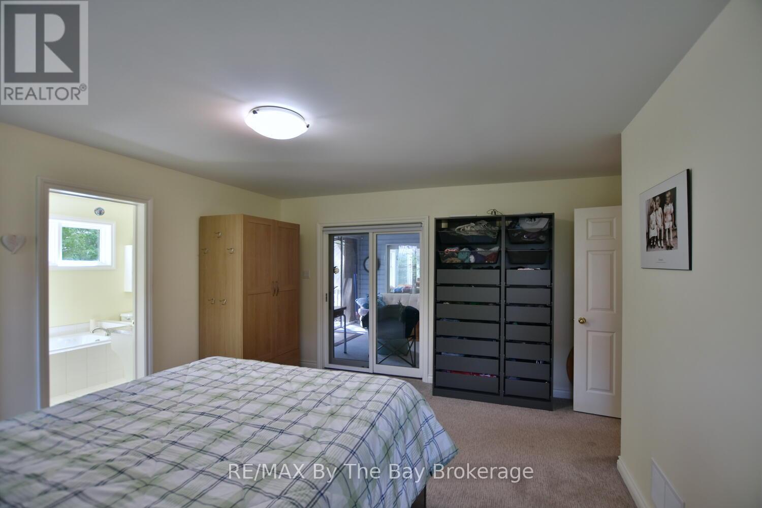 1327 River Road E, Wasaga Beach, Ontario  L9Z 2R7 - Photo 24 - S12941550