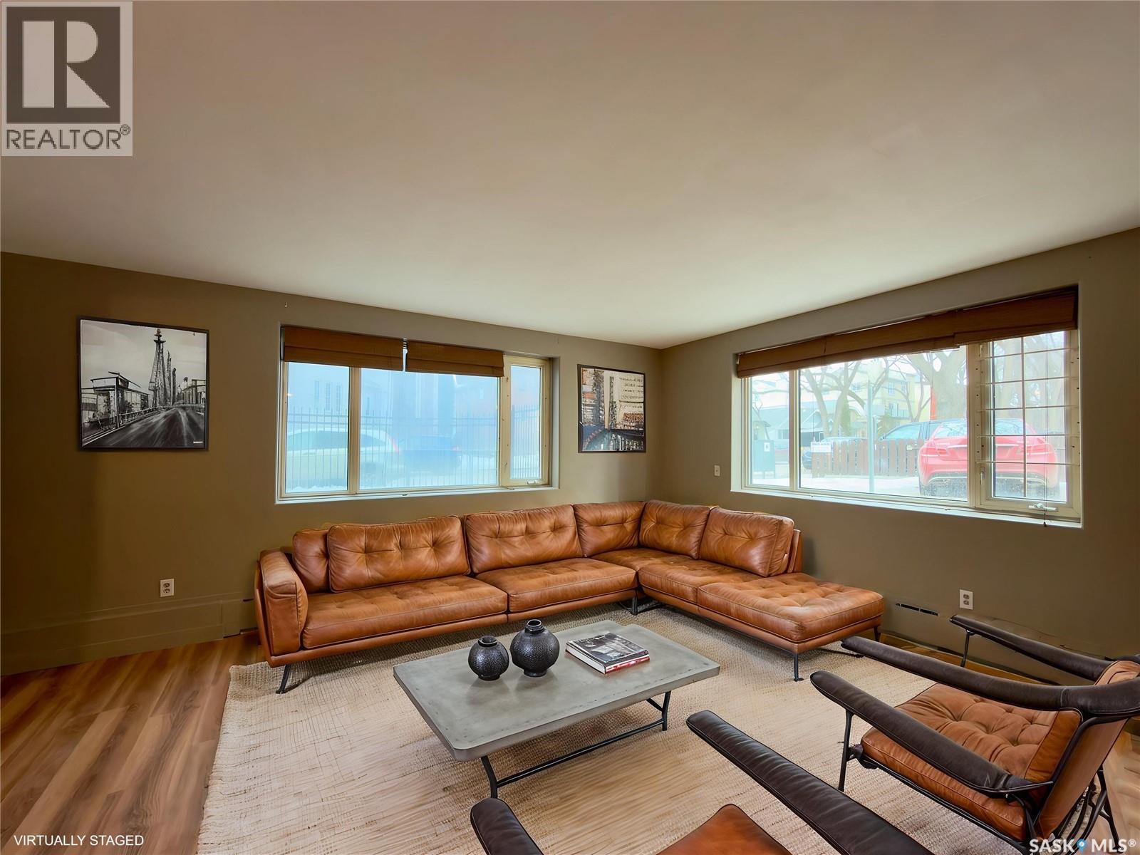 2 400 4th AVENUE N, saskatoon, Saskatchewan