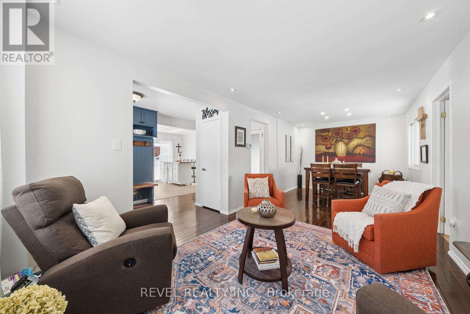 284 Victoria Avenue N, Kawartha Lakes, Ontario  K9V 6A8 - Photo 10 - X12829796