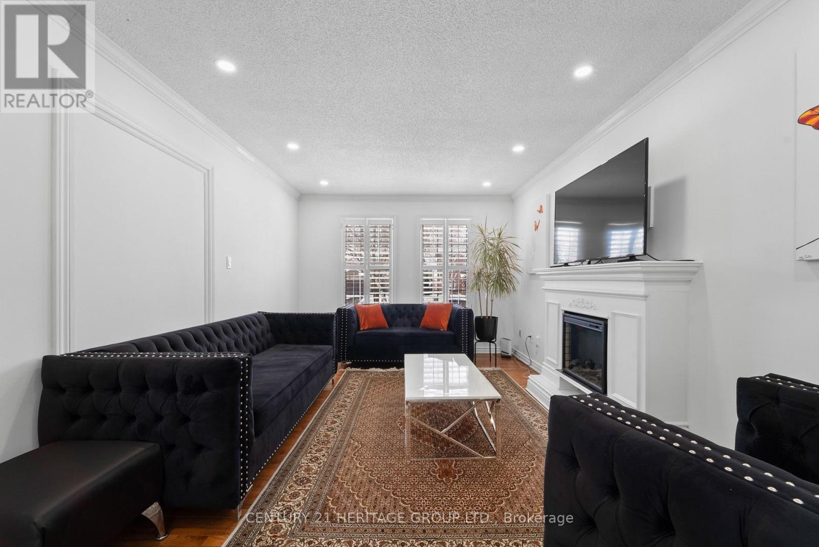 11 Rosebank Boulevard, East Gwillimbury, Ontario  L9N 1C8 - Photo 5 - N12940980