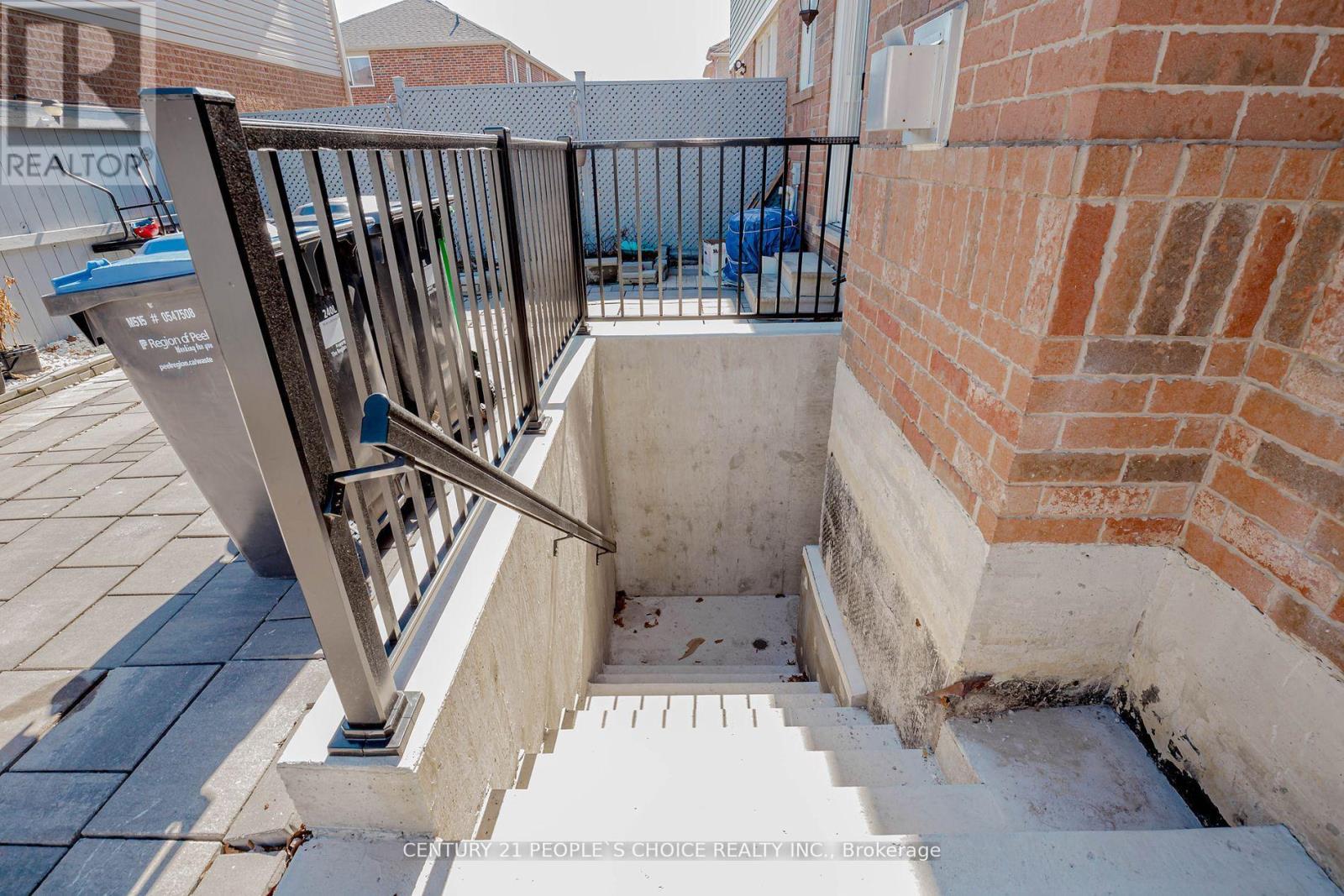 Bsmnt - 29 Jessop Drive, Brampton, Ontario  L7A 3M8 - Photo 12 - W12945848