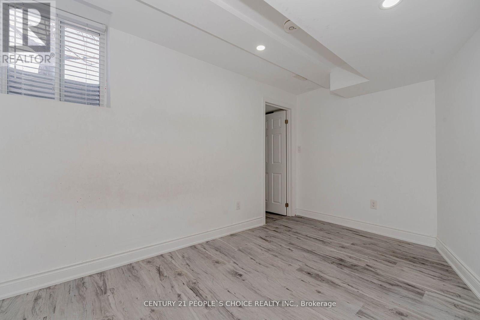 Bsmnt - 29 Jessop Drive, Brampton, Ontario  L7A 3M8 - Photo 8 - W12945848