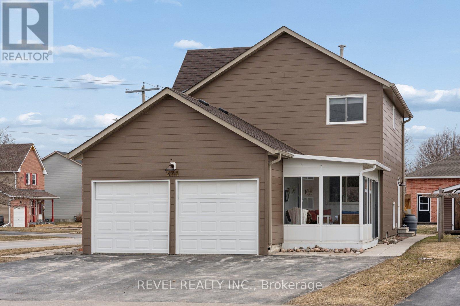 284 Victoria Avenue N, Kawartha Lakes, Ontario  K9V 6A8 - Photo 5 - X12829796