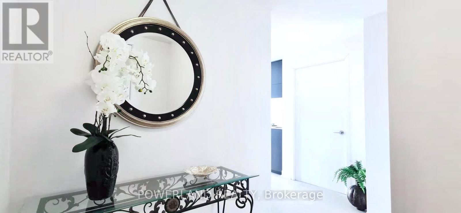 1510 - 181 Dundas Street E, Toronto, Ontario  M5A 0N5 - Photo 3 - C12889586