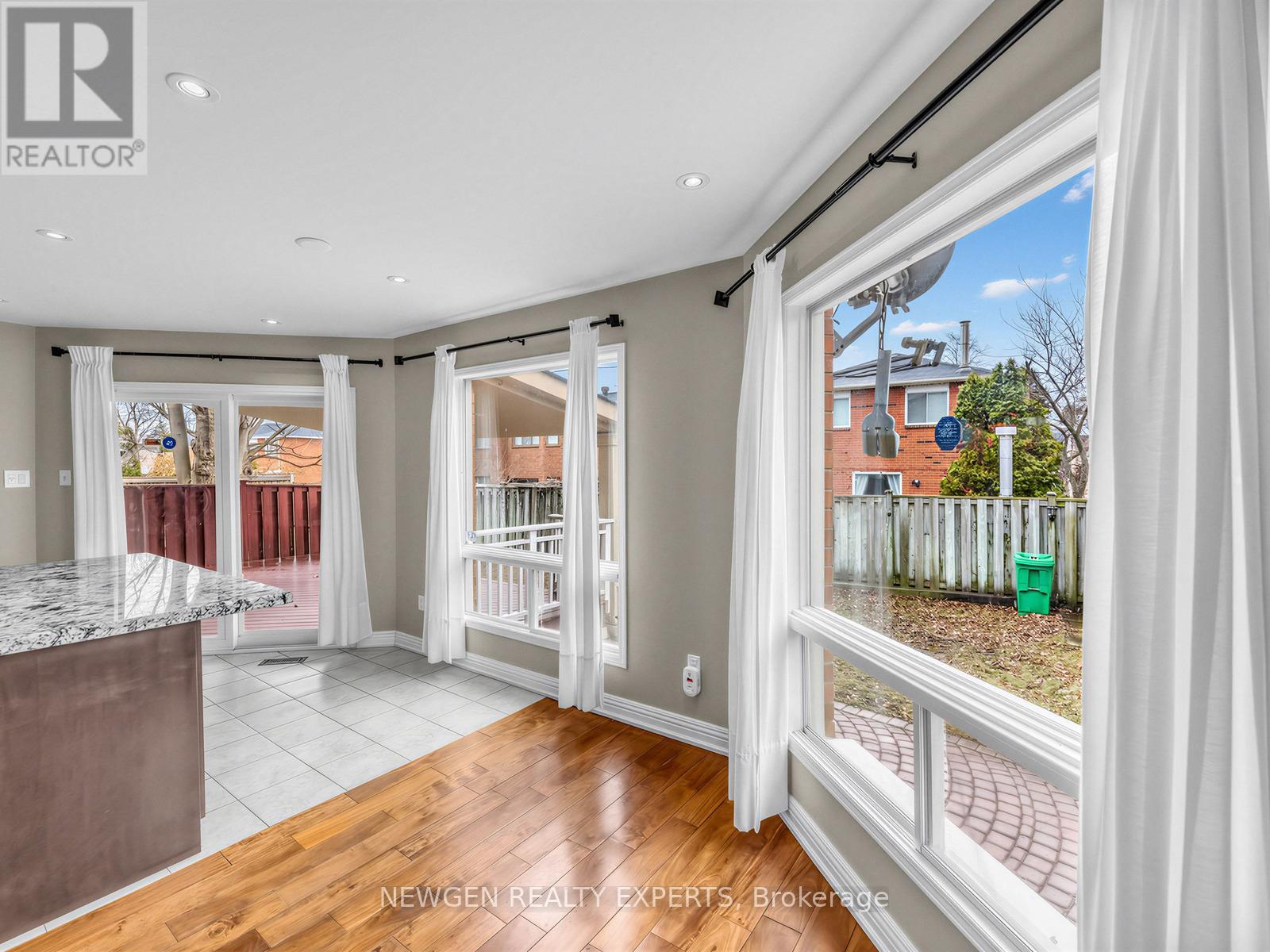 2636 Credit Valley Road, Mississauga, Ontario  L5M 4J6 - Photo 16 - W12946456