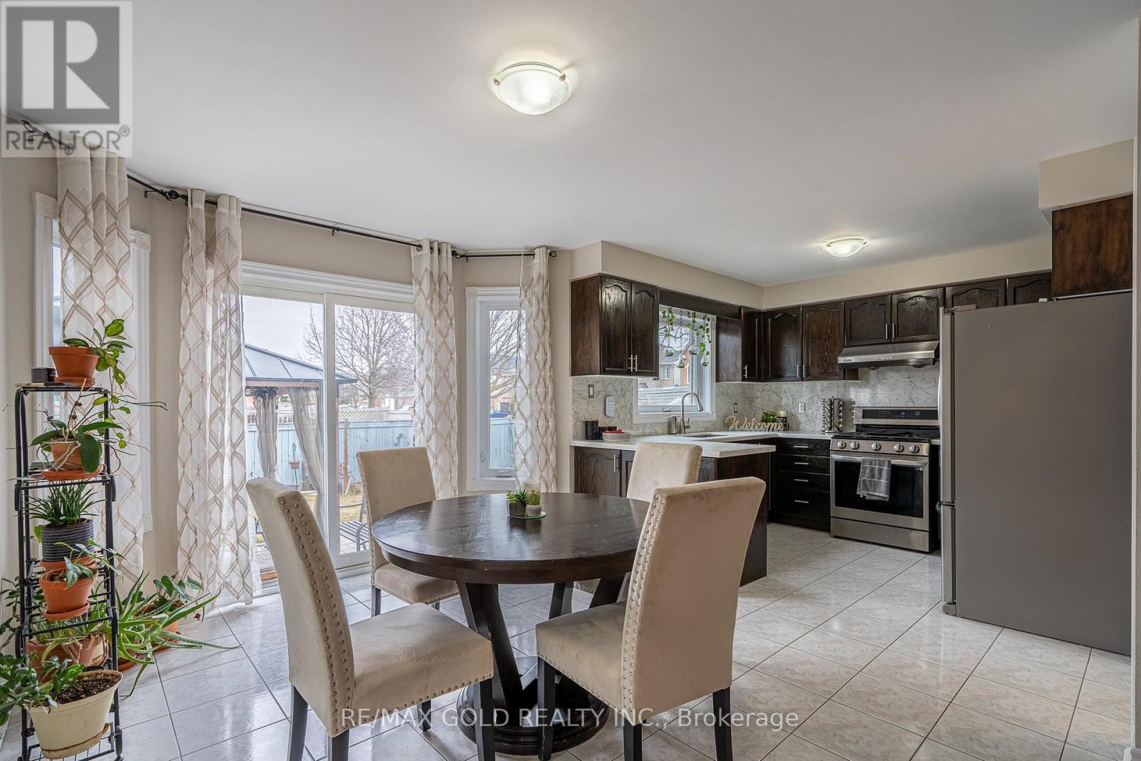 1 Sprucelands Avenue, Brampton, Ontario  L6R 1M5 - Photo 17 - W12946460