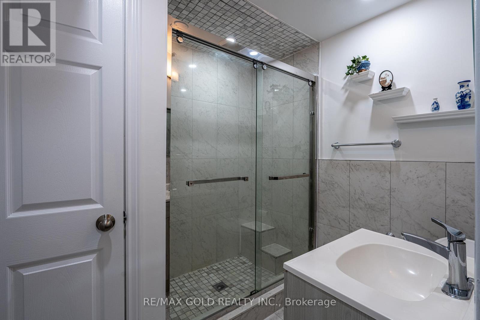 1 Sprucelands Avenue, Brampton, Ontario  L6R 1M5 - Photo 47 - W12946460