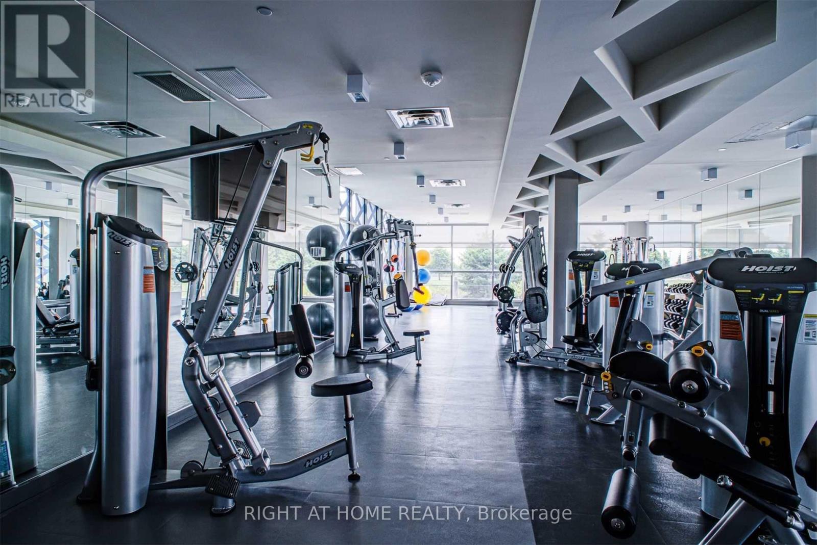 1803 - 4633 Glen Erin Drive, Mississauga, Ontario  L5M 0Y6 - Photo 40 - W12946462