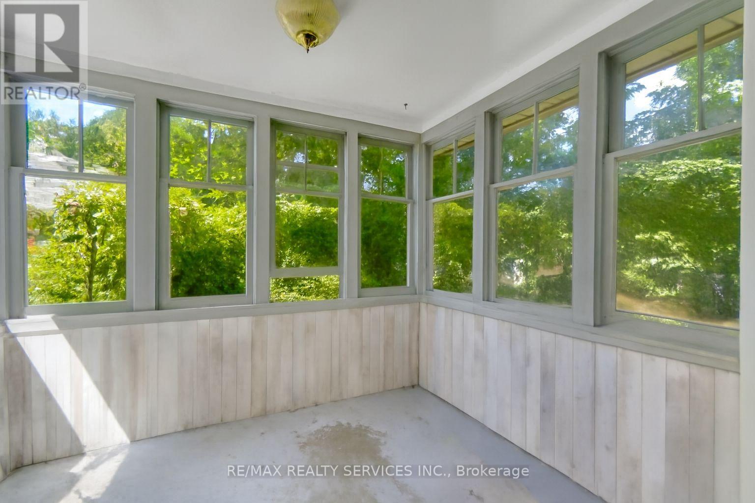 2 Parsons Avenue, Caledon, Ontario  L7C 1G1 - Photo 10 - W12946470