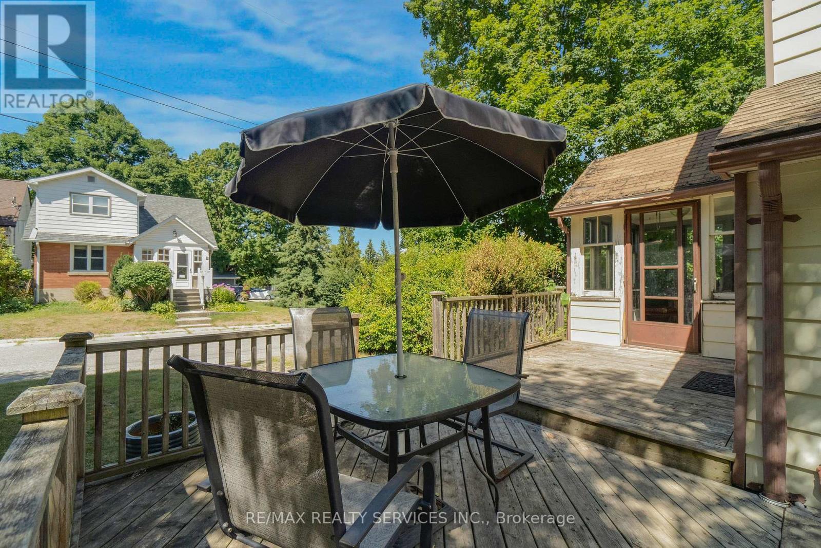 2 Parsons Avenue, Caledon, Ontario  L7C 1G1 - Photo 9 - W12946470