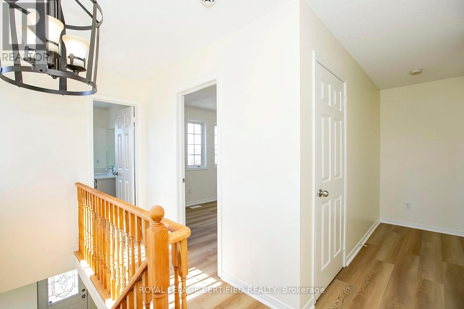 6545 Song Bird Crescent, Mississauga, Ontario  L5W 1E1 - Photo 21 - W12946490