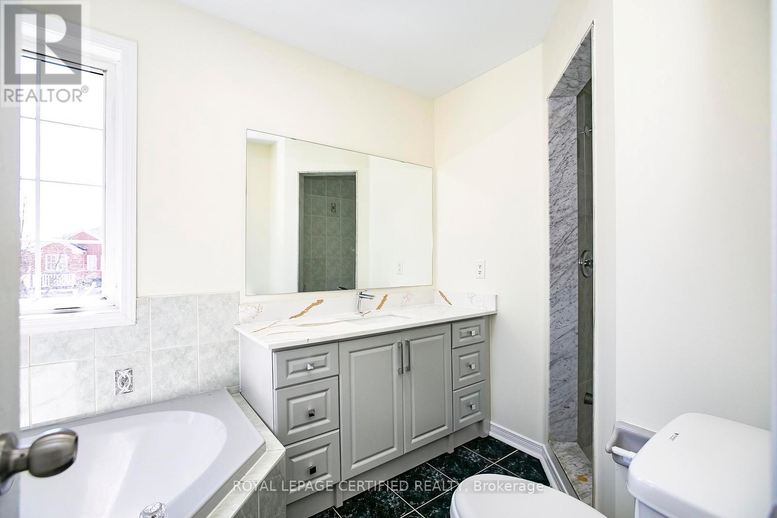 6545 Song Bird Crescent, Mississauga, Ontario  L5W 1E1 - Photo 26 - W12946490