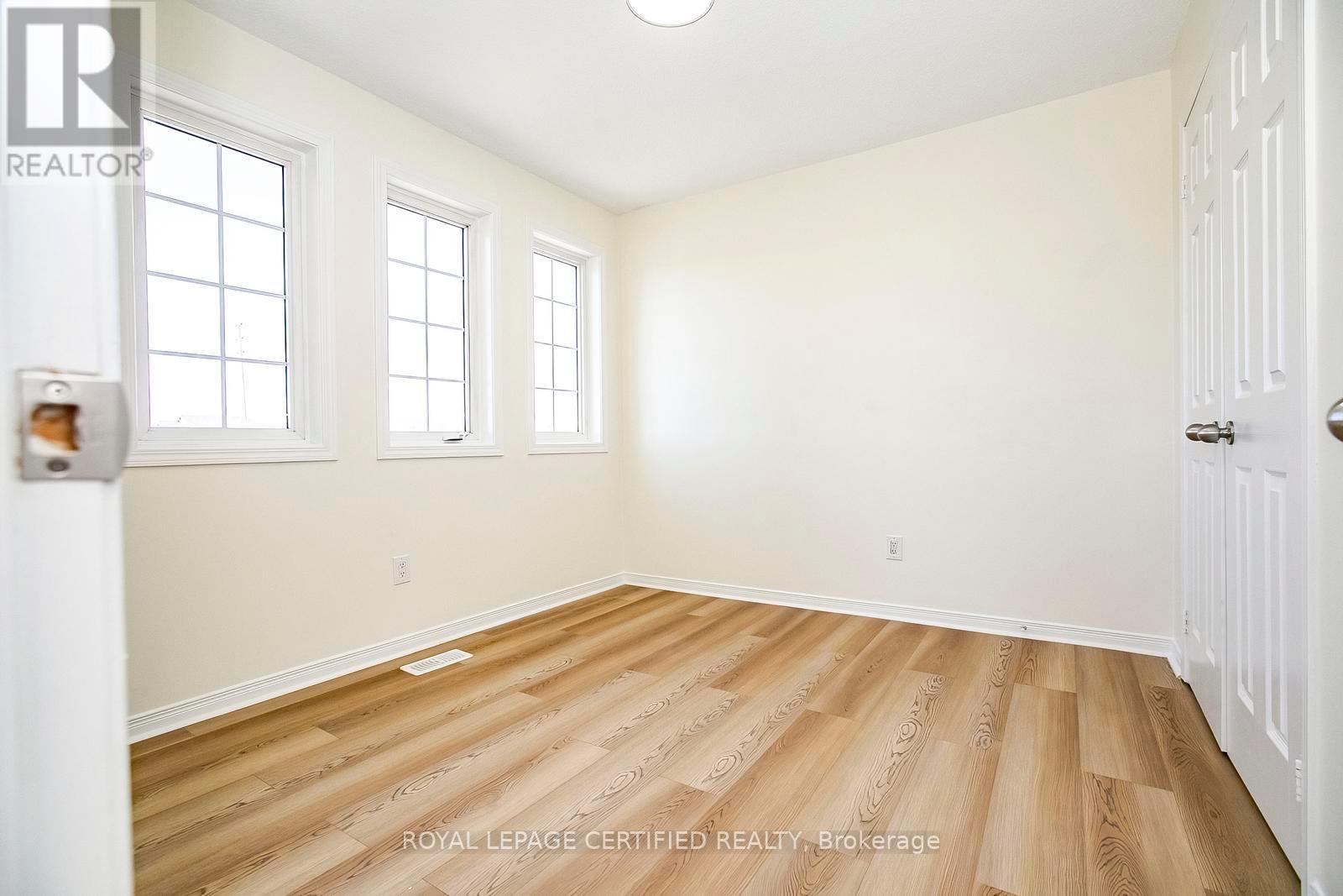 6545 Song Bird Crescent, Mississauga, Ontario  L5W 1E1 - Photo 35 - W12946490