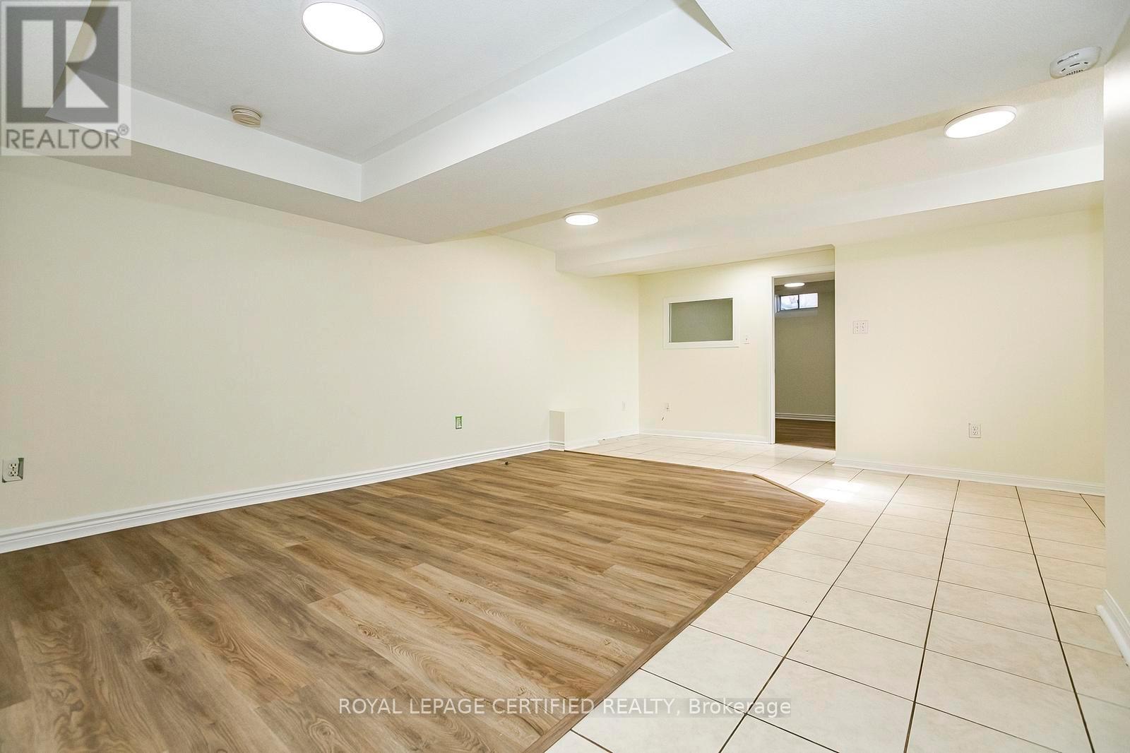 6545 Song Bird Crescent, Mississauga, Ontario  L5W 1E1 - Photo 43 - W12946490