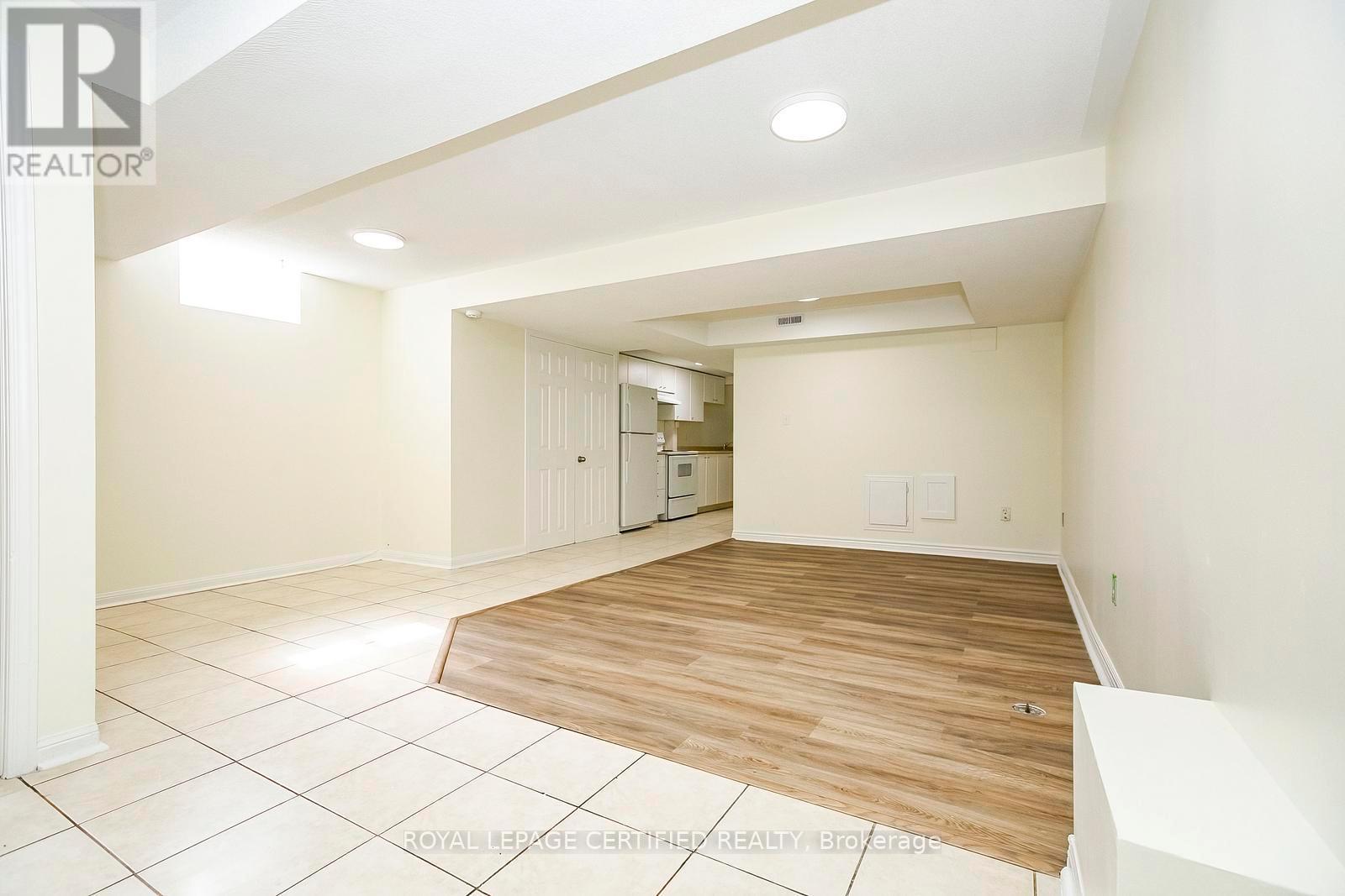 6545 Song Bird Crescent, Mississauga, Ontario  L5W 1E1 - Photo 45 - W12946490