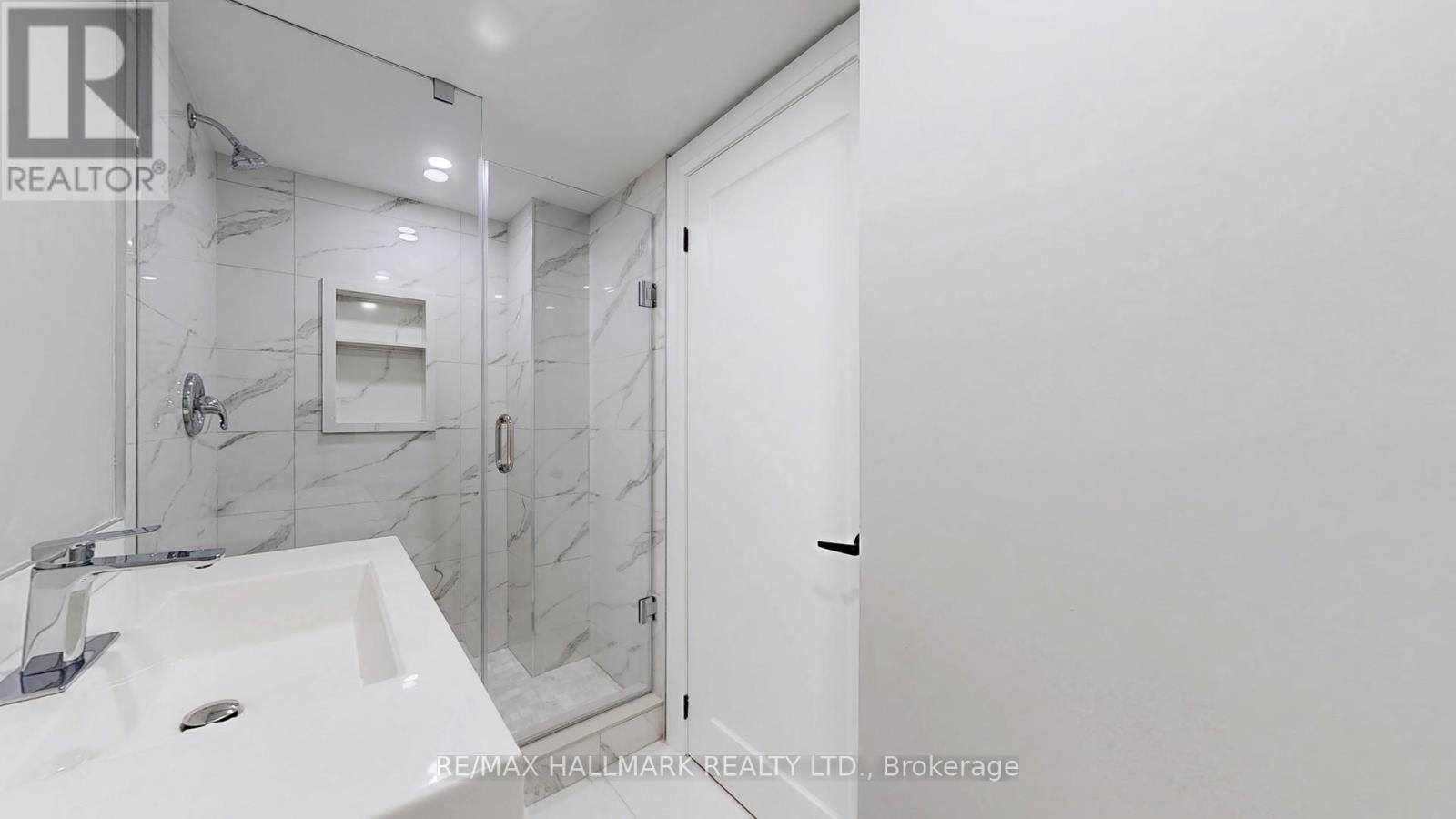 Bsmt - 6384 Plowmans Heath, Mississauga, Ontario  L5N 3W1 - Photo 18 - W12946568