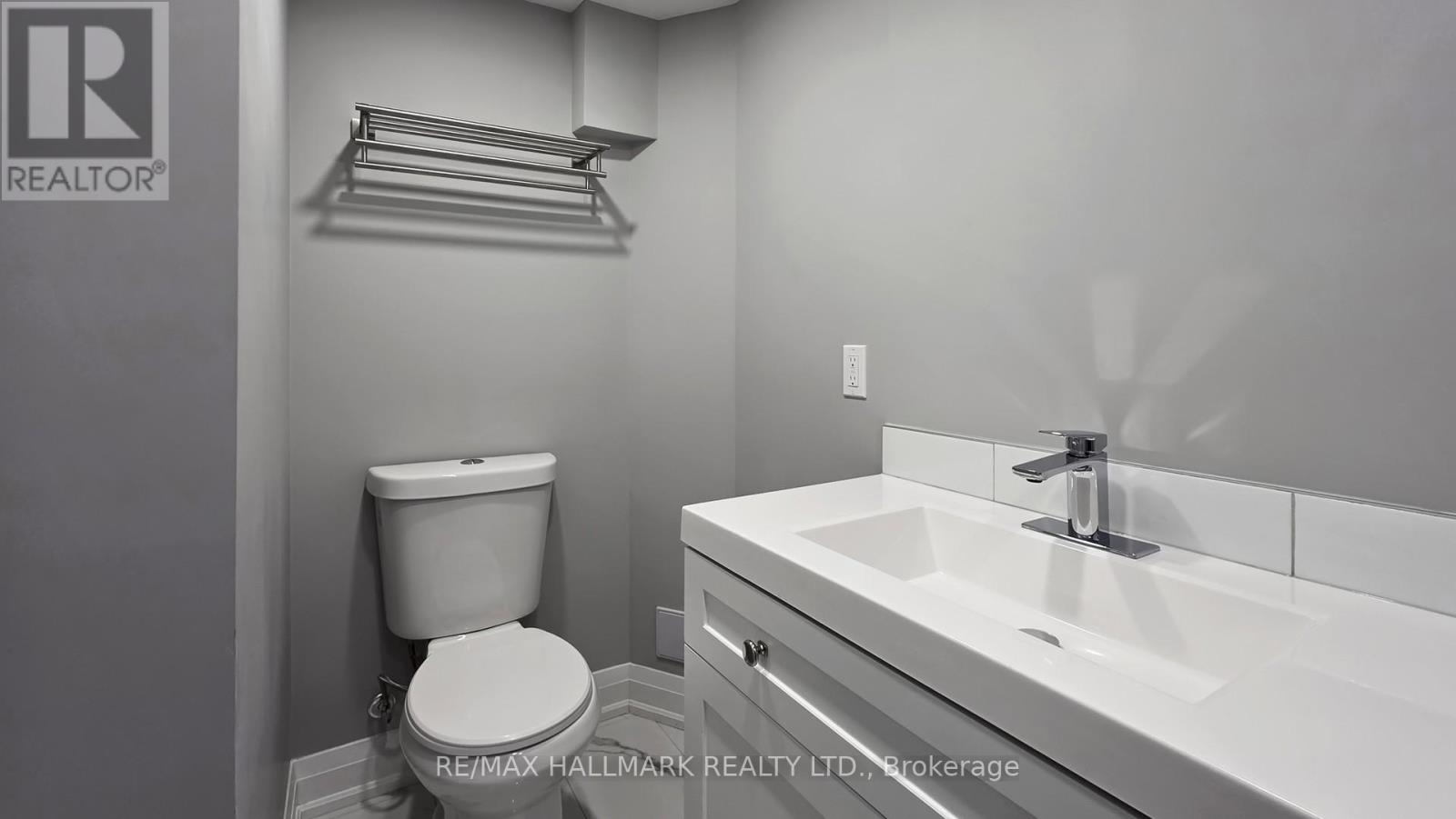 Bsmt - 6384 Plowmans Heath, Mississauga, Ontario  L5N 3W1 - Photo 19 - W12946568