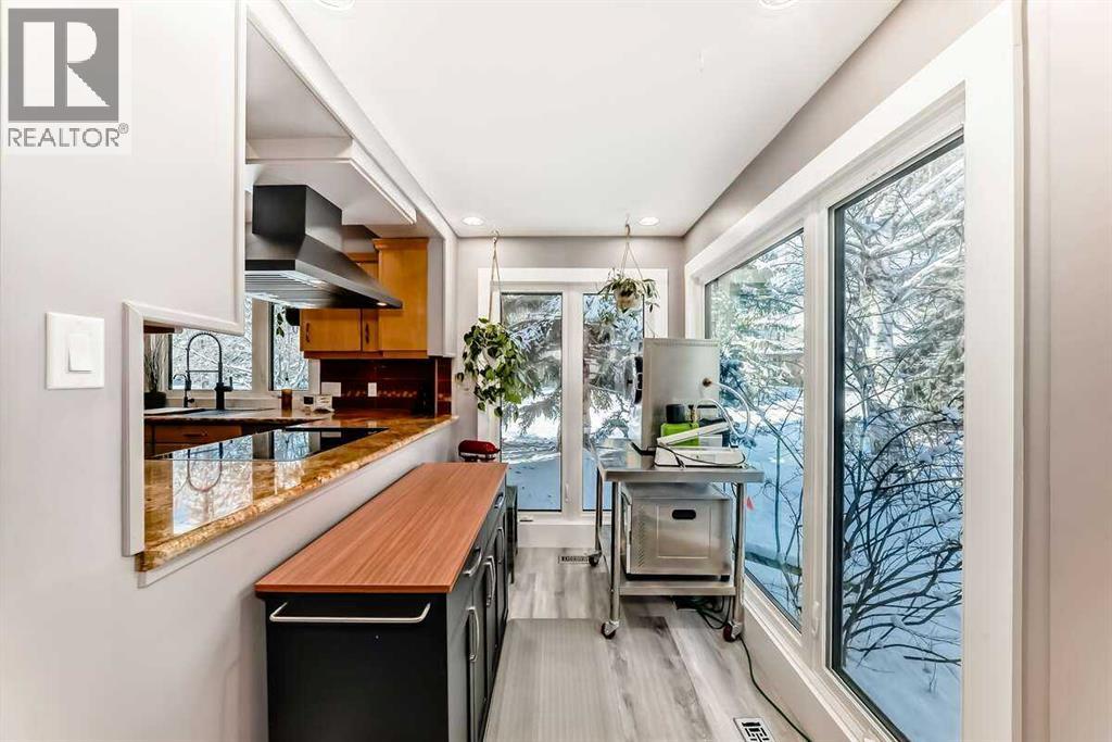 2002 Pump Hill Way Sw, Calgary, Alberta  T2V 4M4 - Photo 15 - A2298256