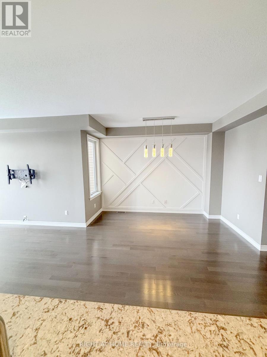 1152 Northgraves Crescent, Ottawa, Ontario  K2M 0E1 - Photo 13 - X12946382