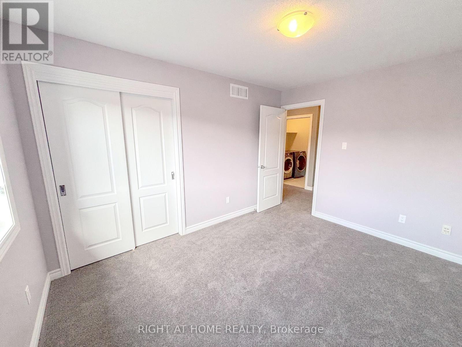 1152 Northgraves Crescent, Ottawa, Ontario  K2M 0E1 - Photo 32 - X12946382