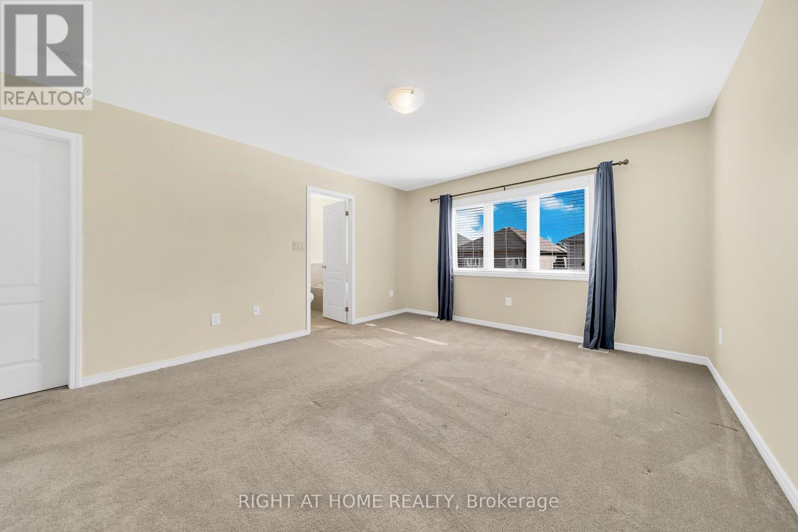 32 Mccargow Drive, Haldimand, Ontario  N3W 0C3 - Photo 31 - X12946436