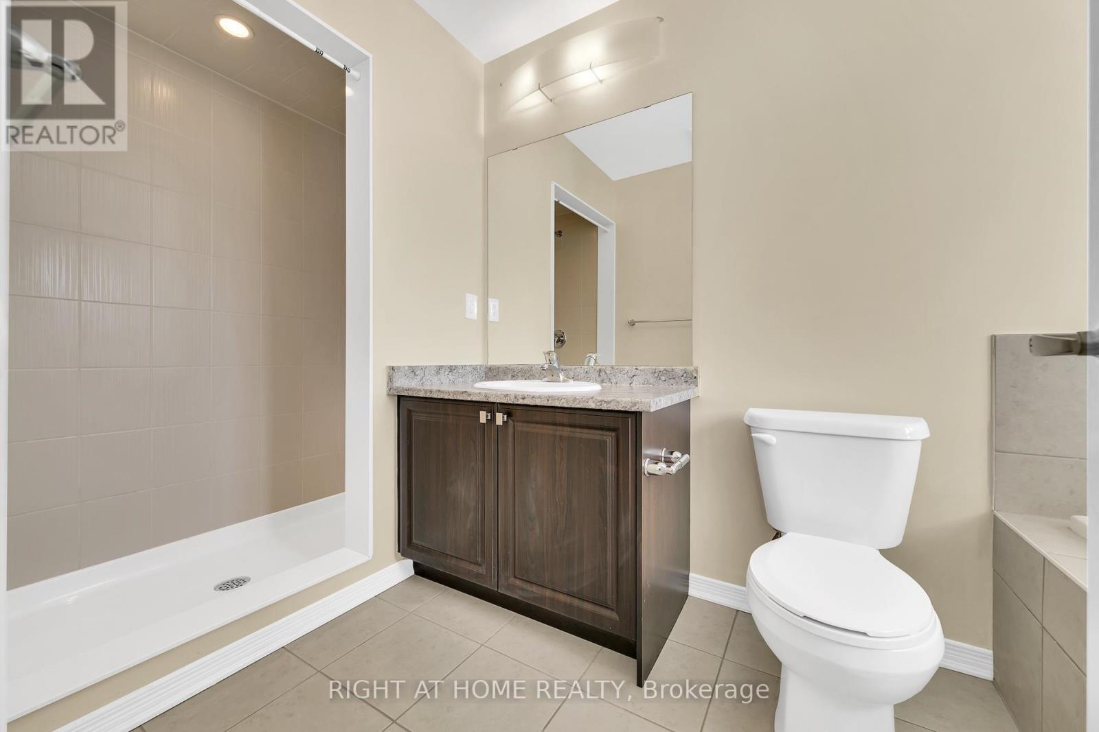 32 Mccargow Drive, Haldimand, Ontario  N3W 0C3 - Photo 34 - X12946436