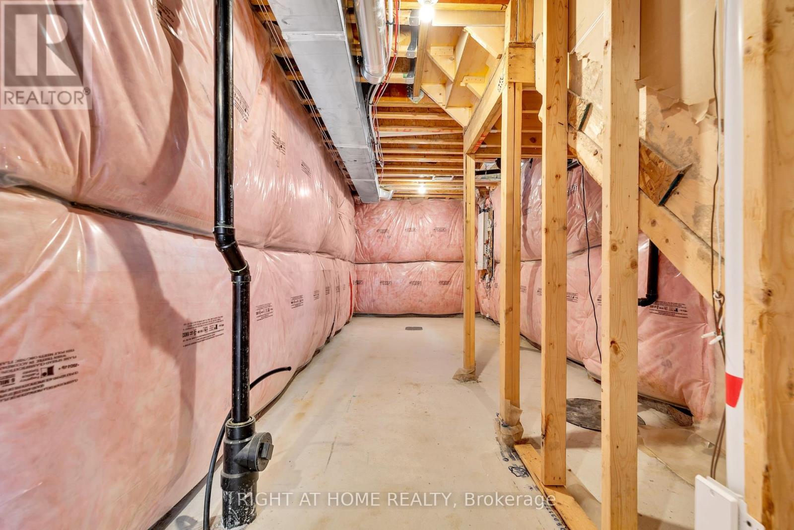 32 Mccargow Drive, Haldimand, Ontario  N3W 0C3 - Photo 39 - X12946436