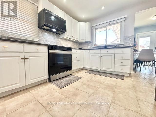 6902 Dell Avenue, Niagara Falls, Ontario  L2G 4V8 - Photo 11 - X12946440