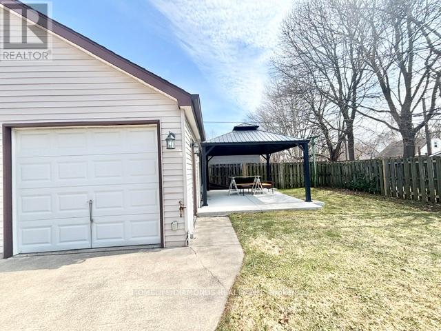 6902 Dell Avenue, Niagara Falls, Ontario  L2G 4V8 - Photo 24 - X12946440