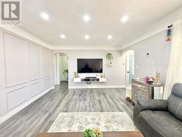 6902 Dell Avenue, Niagara Falls, Ontario  L2G 4V8 - Photo 7 - X12946440