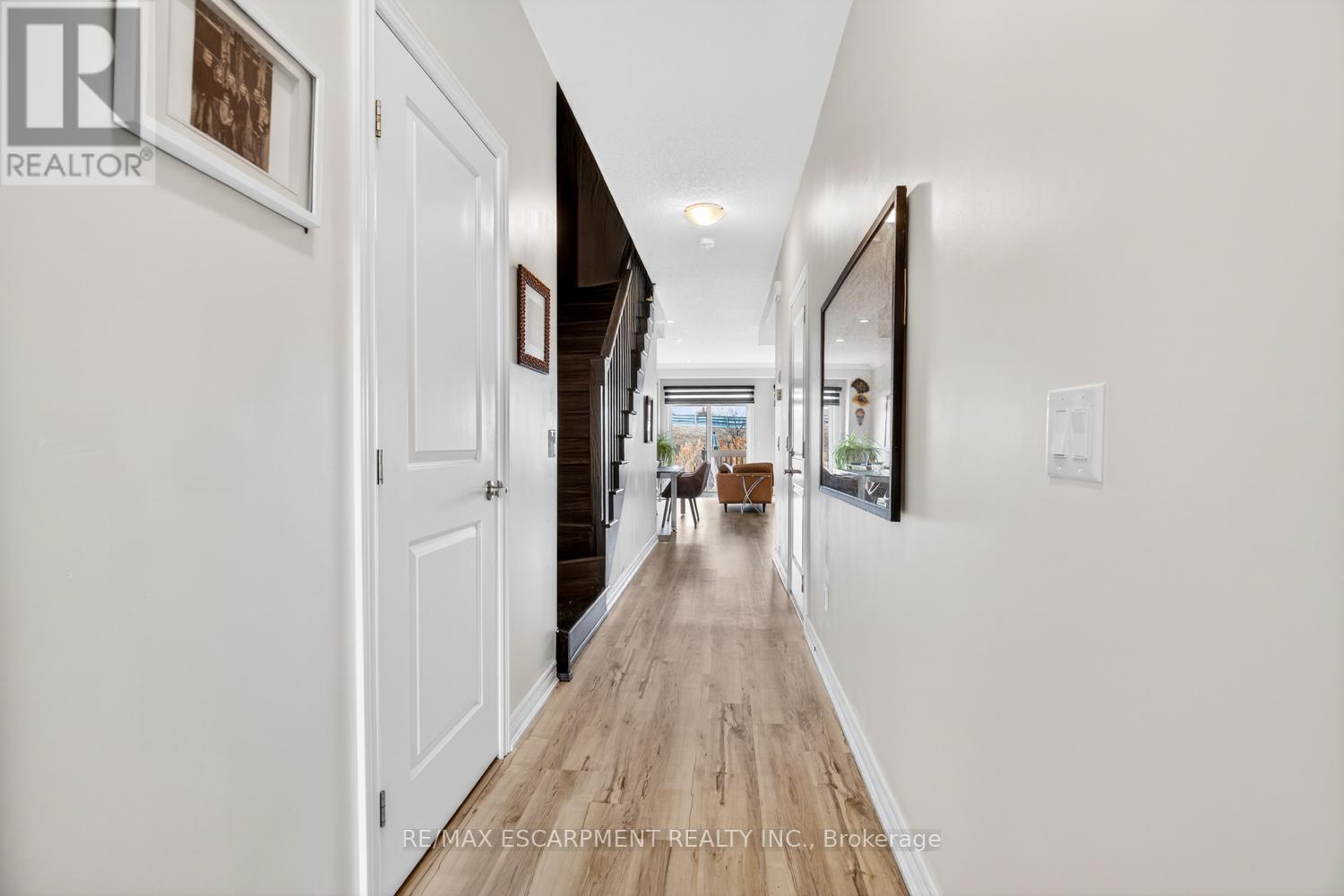 12 - 27 Rachel Drive, Hamilton, Ontario  L8E 0K6 - Photo 4 - X12946474