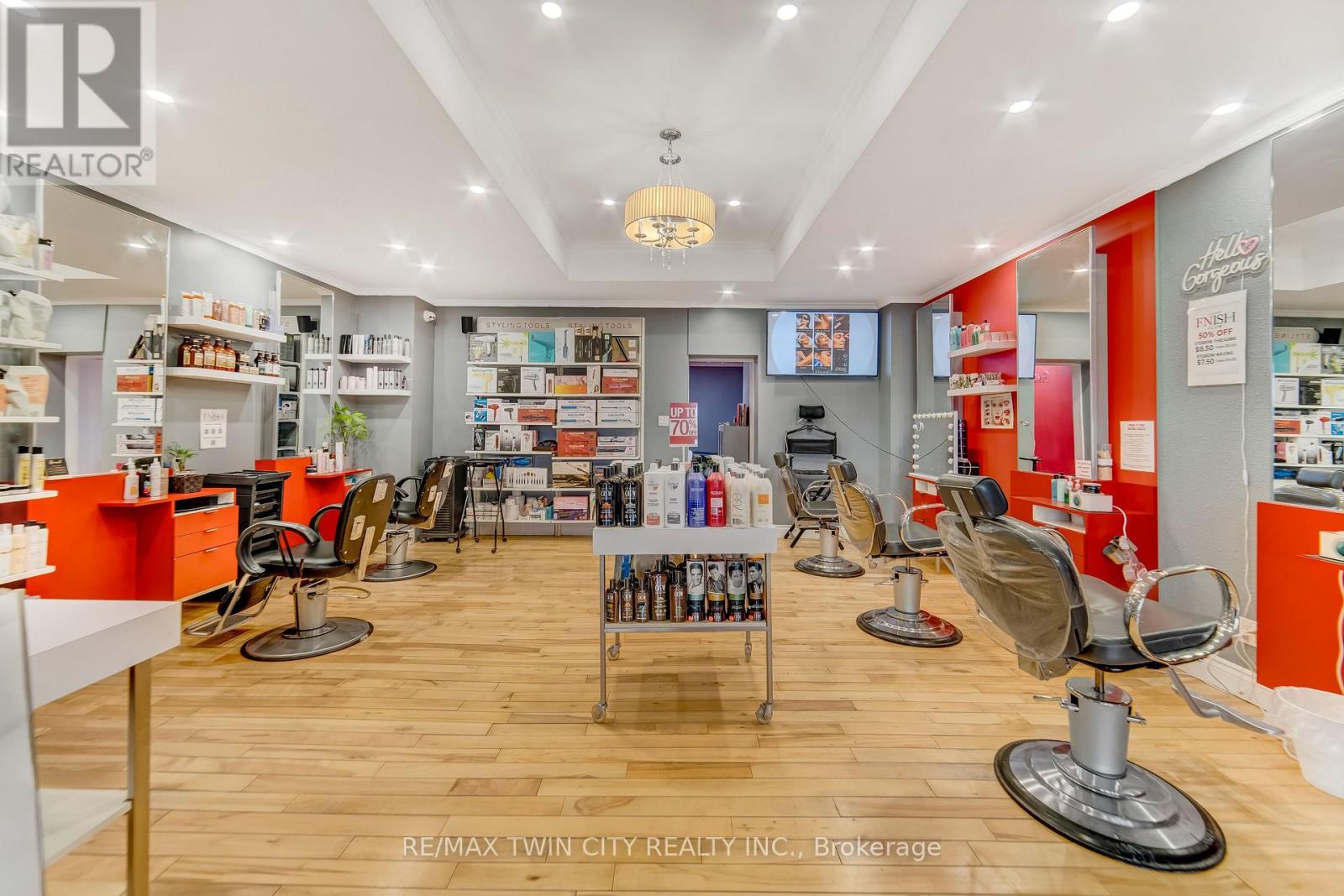 938 King Street W, Kitchener, Ontario  N2G 1G4 - Photo 10 - X12946484