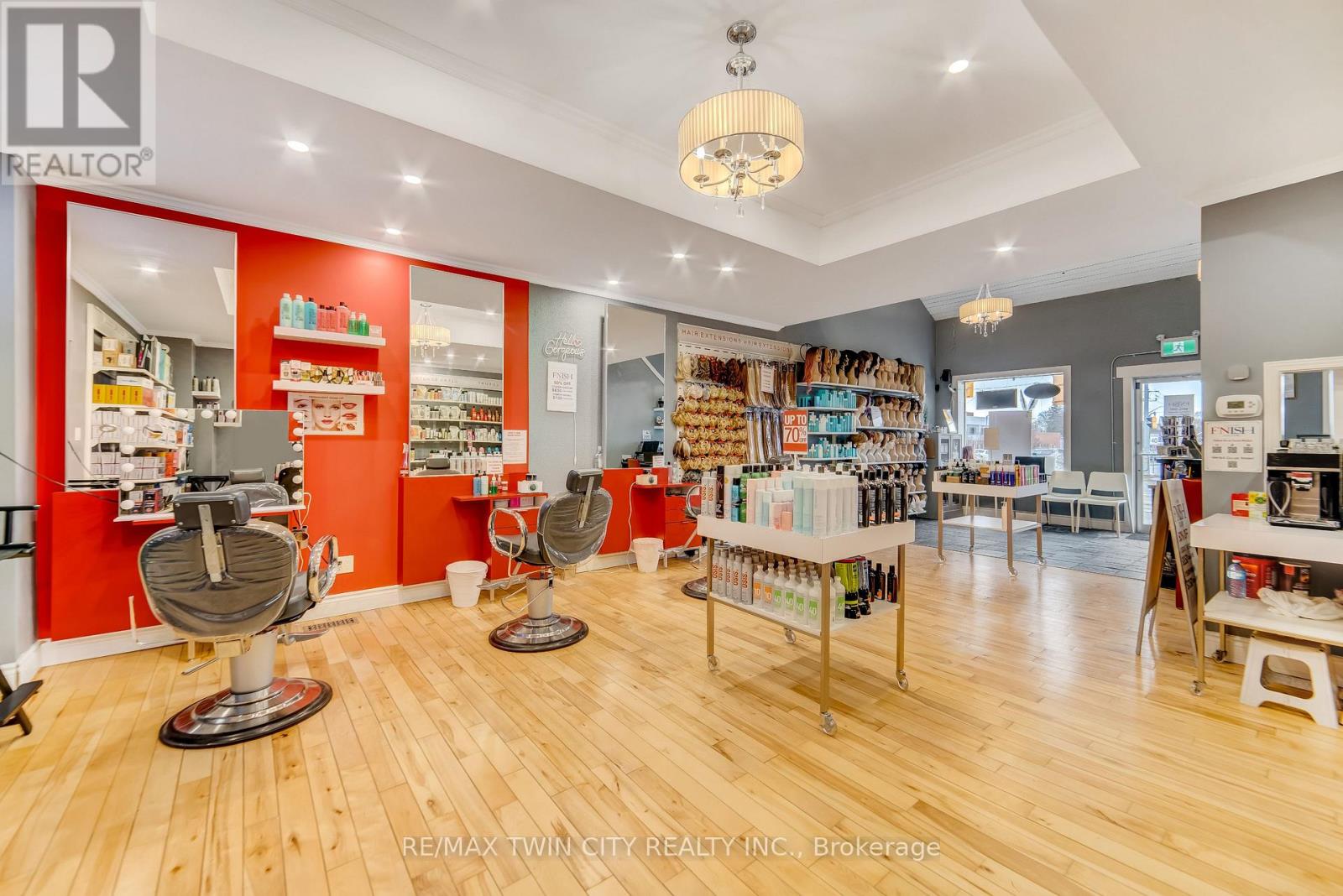 938 King Street W, Kitchener, Ontario  N2G 1G4 - Photo 11 - X12946484