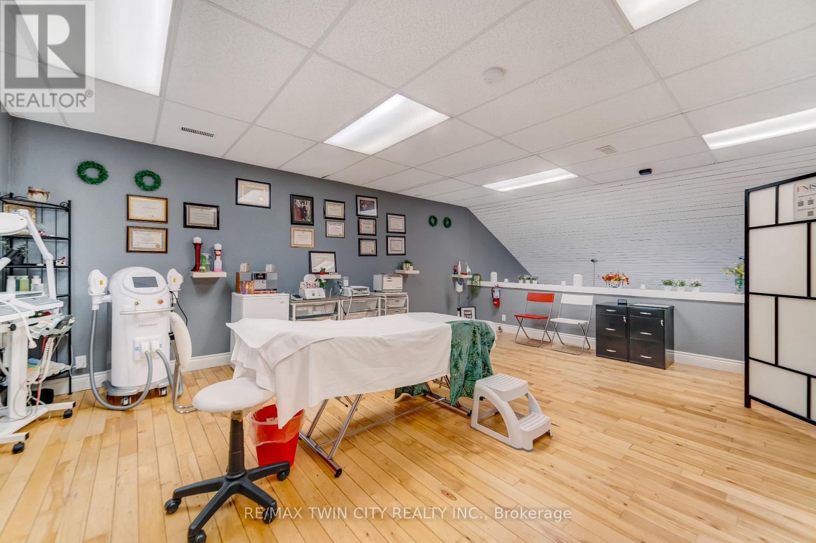 938 King Street W, Kitchener, Ontario  N2G 1G4 - Photo 21 - X12946484